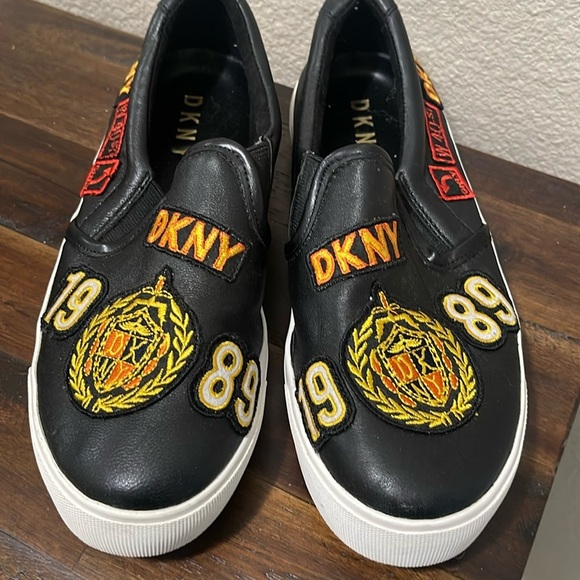 DKNY Limited Edition Braylee Black Leather
1989 Patchwork Academy Sneakers Sz 7 - Picture 2 of 12